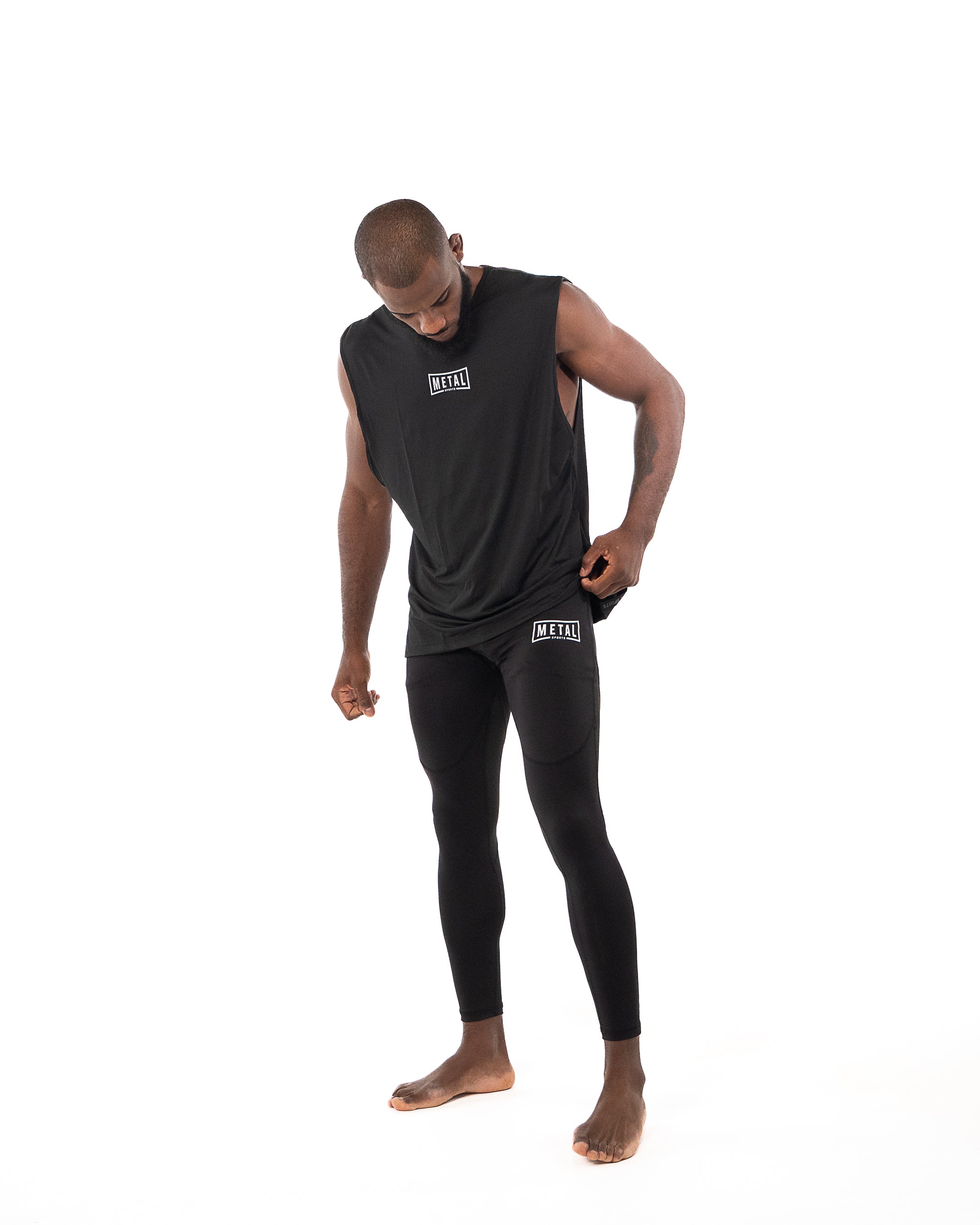 OVERSIZED BLACK TRAINING TANK