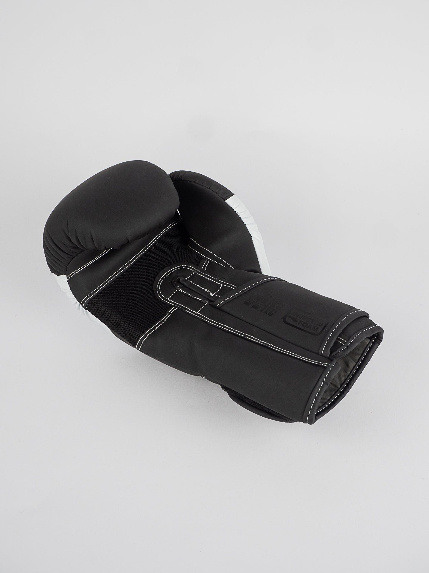 BLADE BLACK AND WHITE BOXING GLOVES
