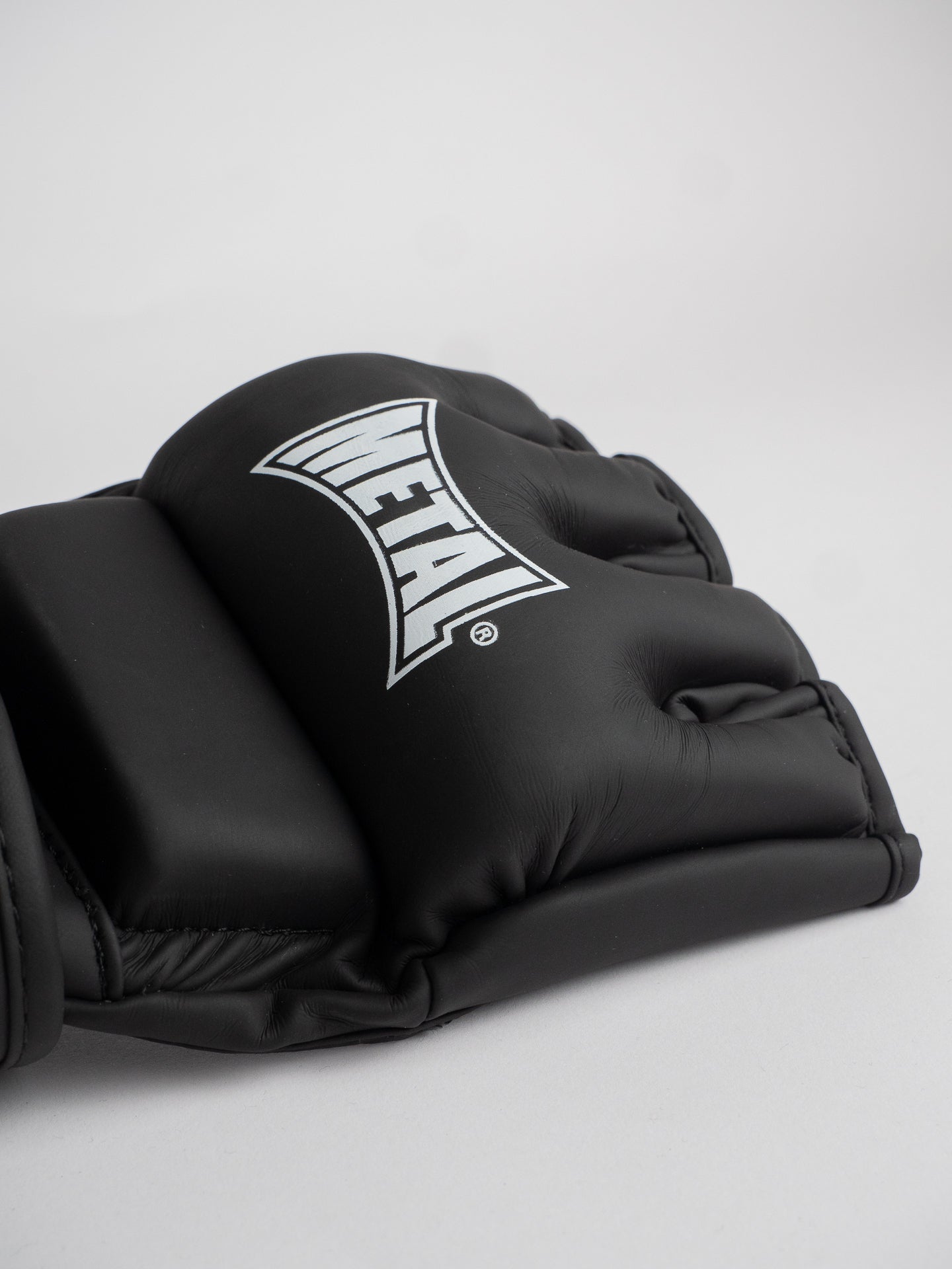 COMPETITION MMA GLOVES WITHOUT THUMB