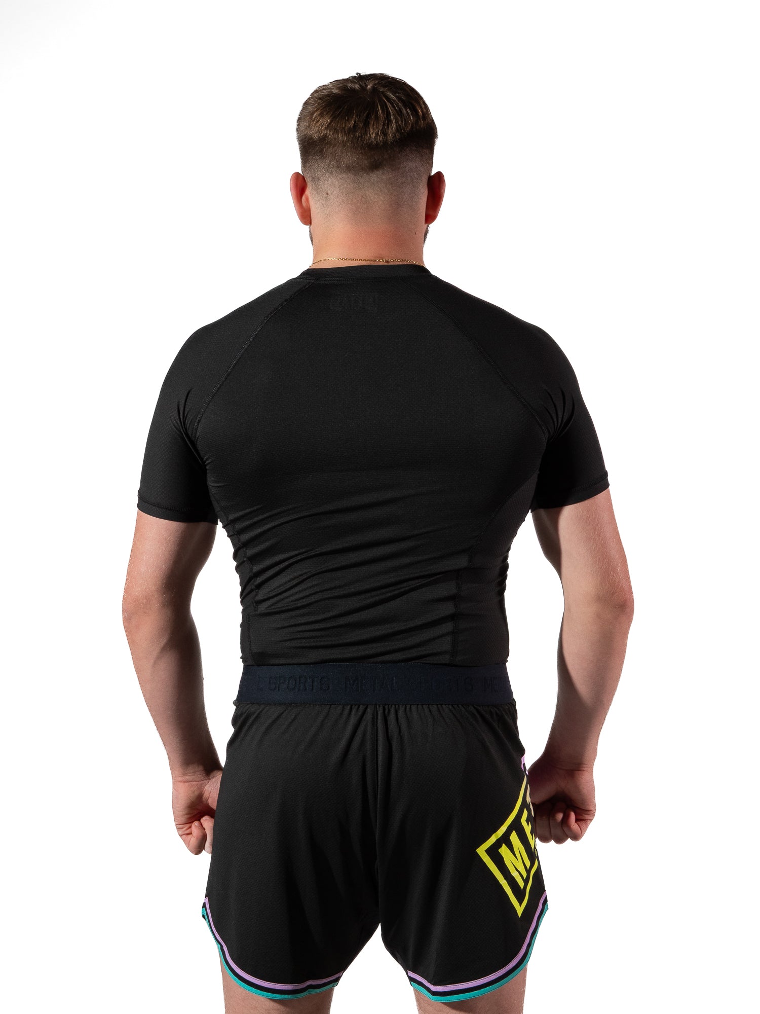 RASHGUARD PERFORMANCE POST CUTTING TREATS