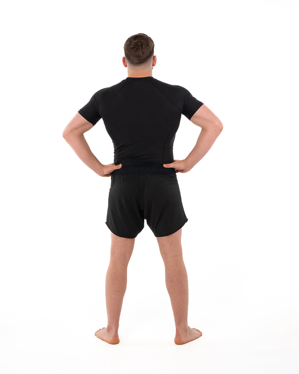 BLACK PERFORMANCE RASHGUARD
