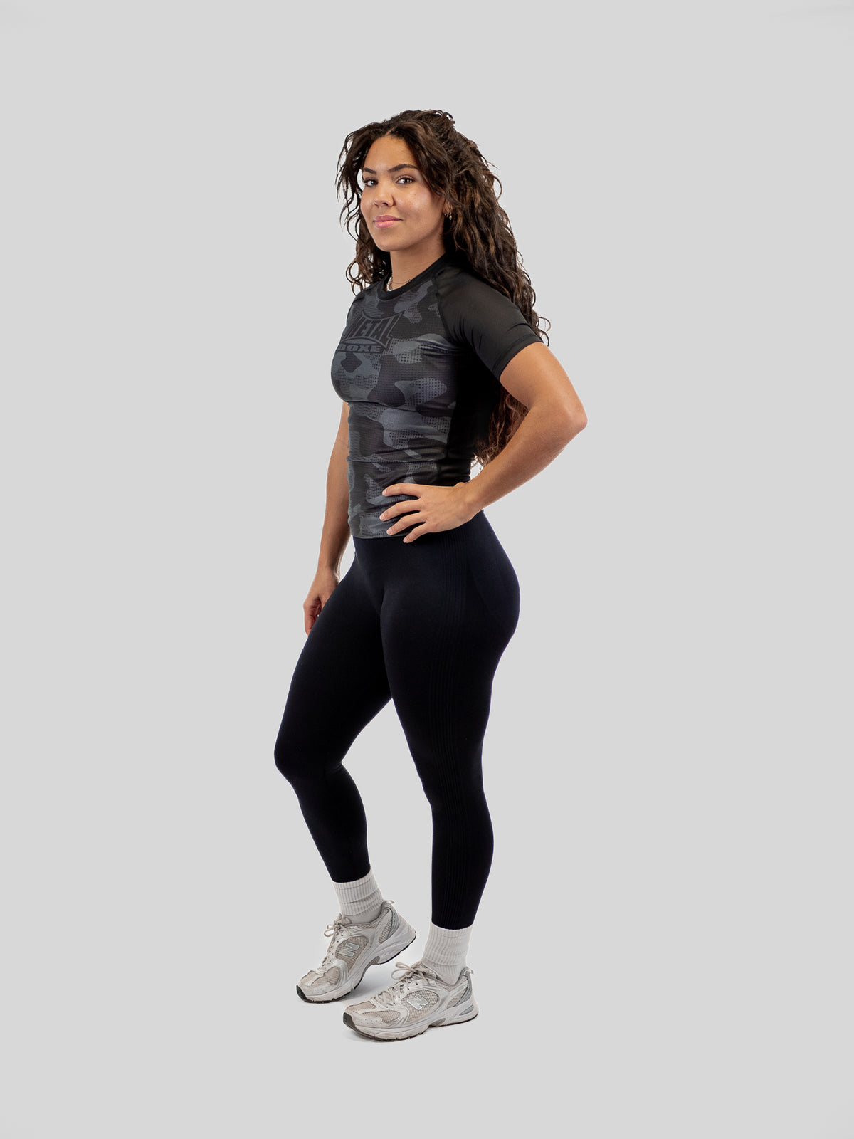 WOMEN'S RASHGUARD CAMO BLACK