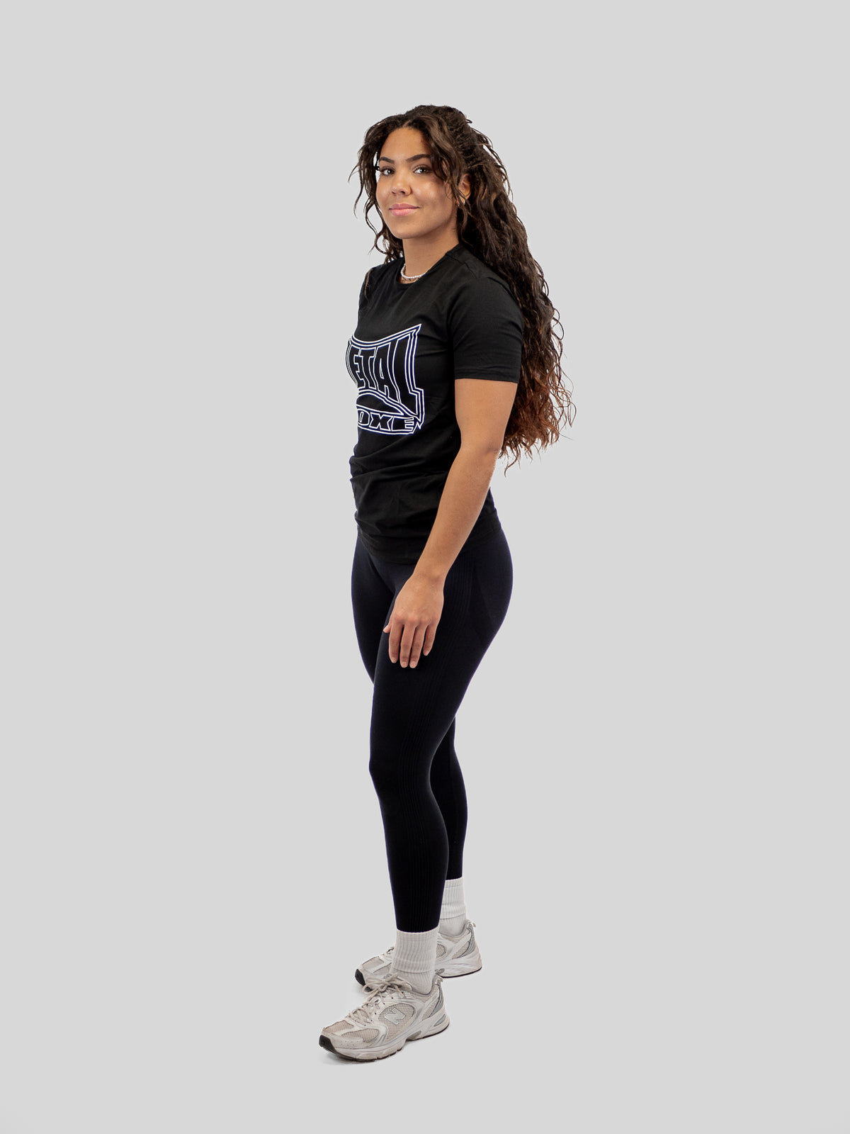 ONE WOMEN’S T-SHIRT BLACK WHITE