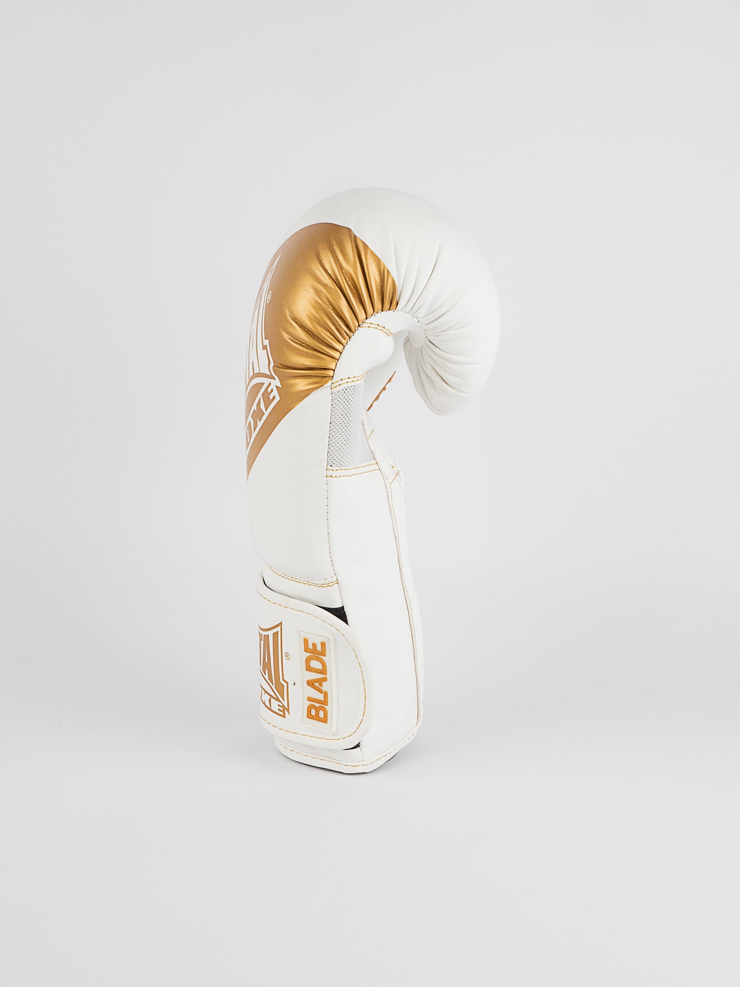 BLADE GOLD WHITE GOLD BOXING GLOVES
