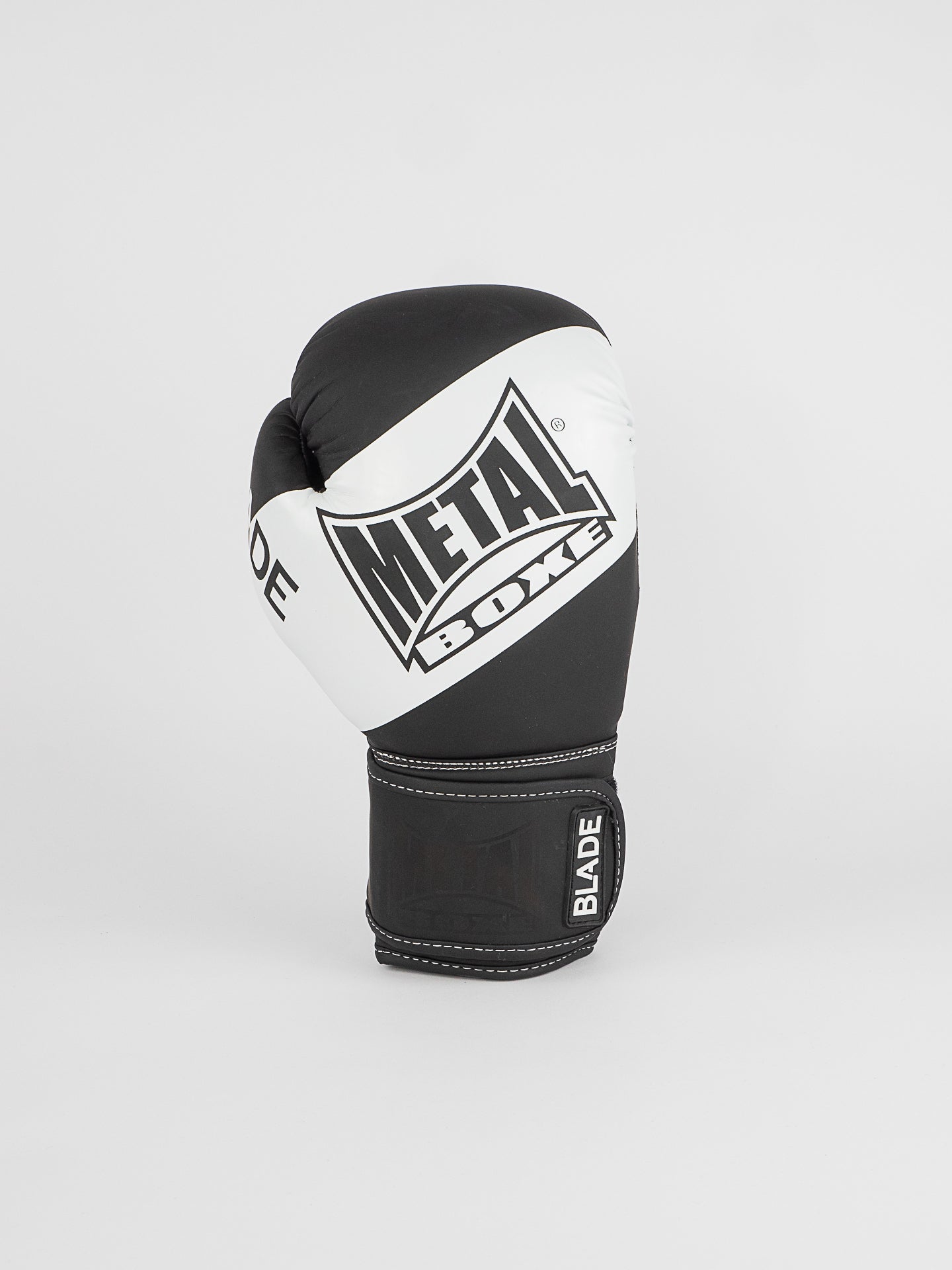 BLADE BLACK AND WHITE BOXING GLOVES
