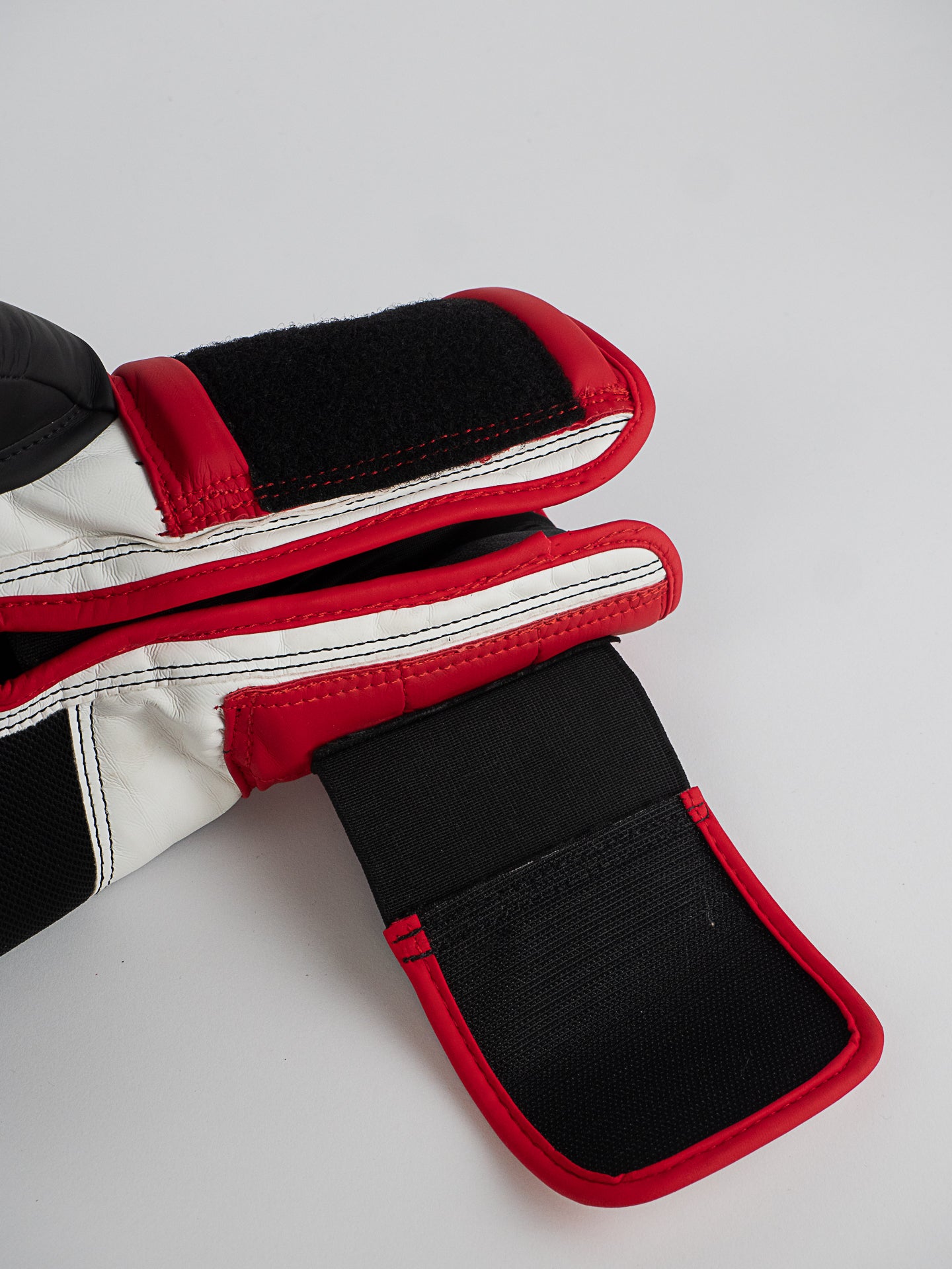 SPARRING BOXING GLOVES 