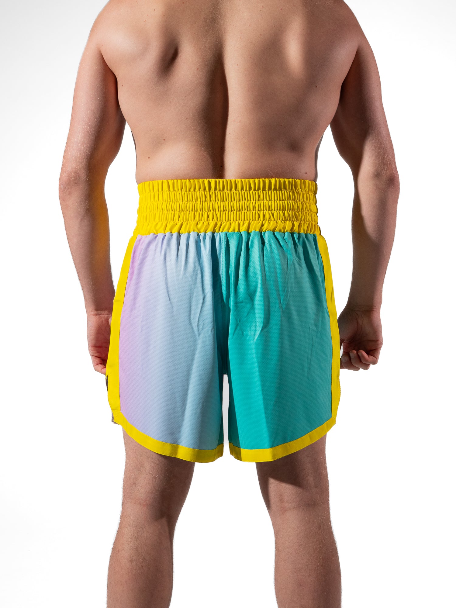 BOXING SHORT ONE POST CUTTING TREATS